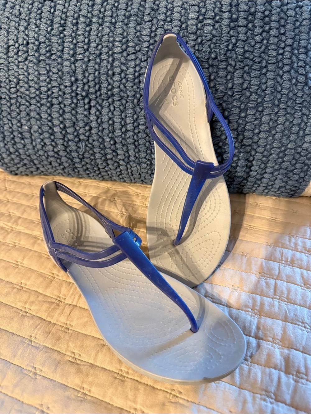 CROCS Women’s Blue T-Strap Jelly Sandals